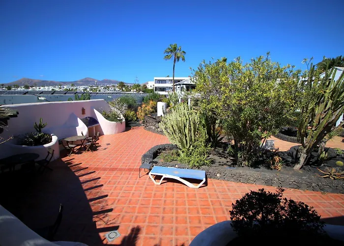 App 8a - Sonniger Balkon, Sehr Ruhig, 180 Cm Bett, 100 M Zum *