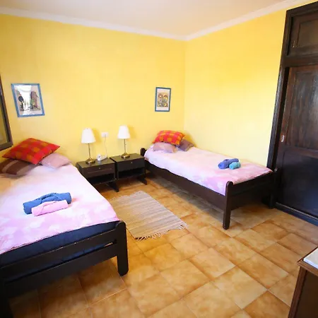 Apartment App 8a - Sonniger Balkon, Sehr Ruhig, 180 Cm Bett, 100 M Zum *