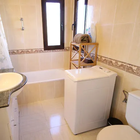 App 8a - Sonniger Balkon, Sehr Ruhig, 180 Cm Bett, 100 M Zum Apartmán *